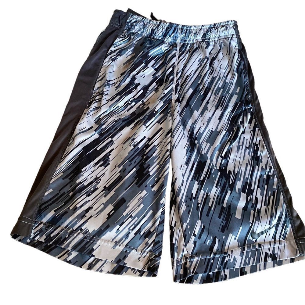 Nike Dry Fit Basketball Shorts Size Medium